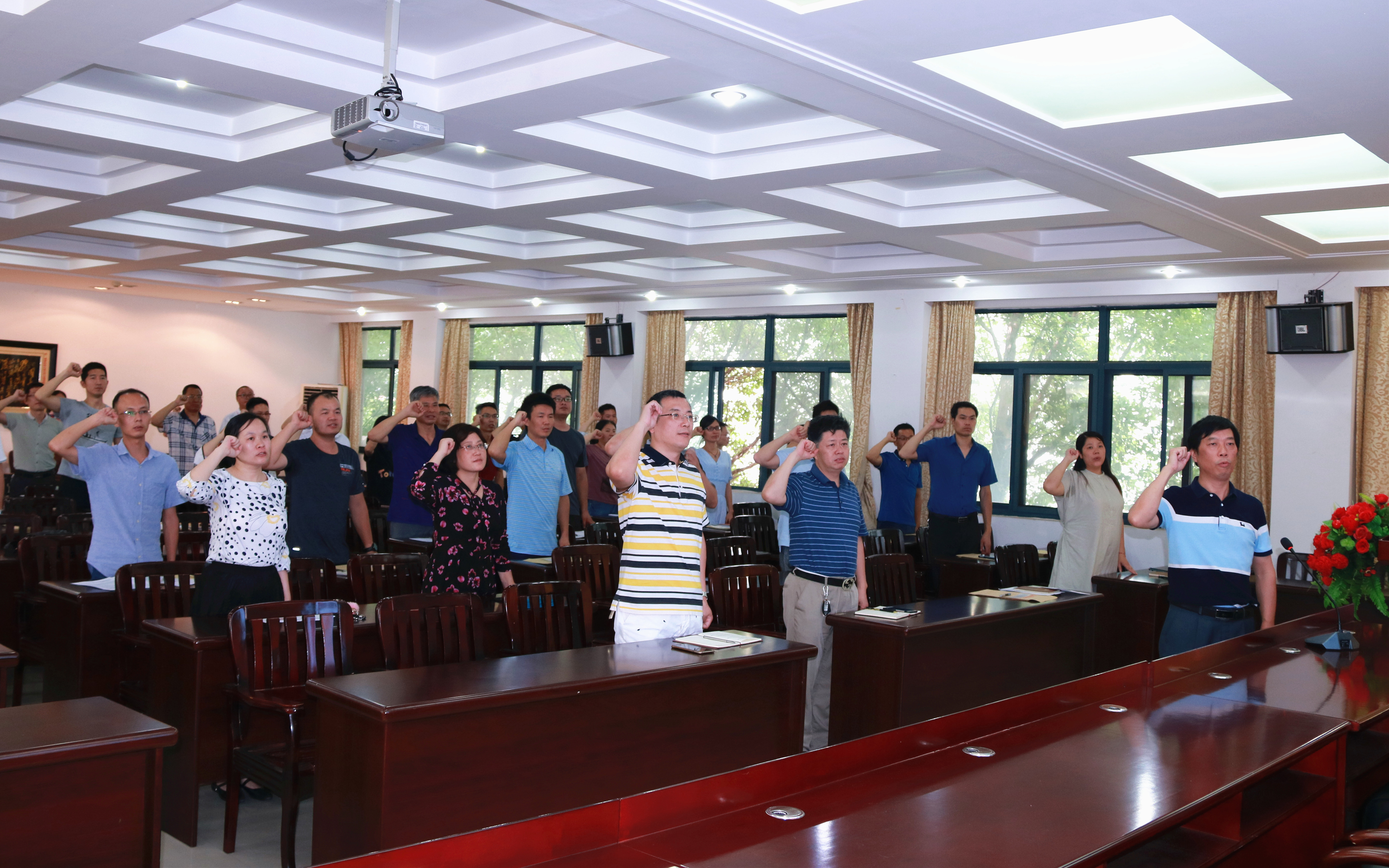 0f126fe3bc4c4356b52efeff0a6143b3.jpg 0f126fe3bc4c4356b52efeff0a6143b3.jpg